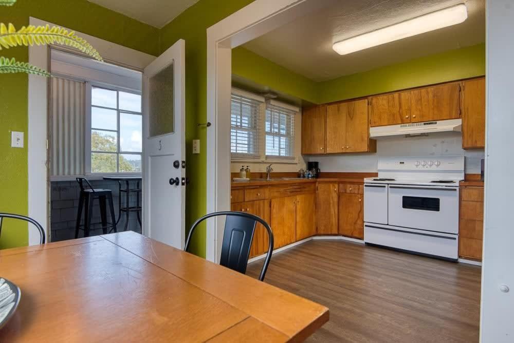 #Stayinmydistrict Historic Apartment Near Downtown Coos Bay Esterno foto