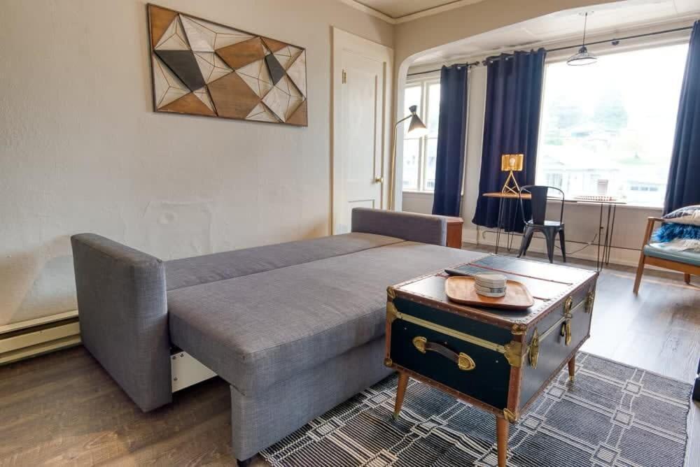 #Stayinmydistrict Historic Apartment Near Downtown Coos Bay Esterno foto